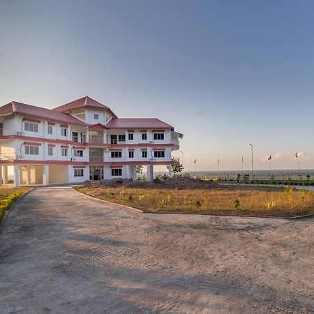La Vue Resort Kāziranga Extérieur photo