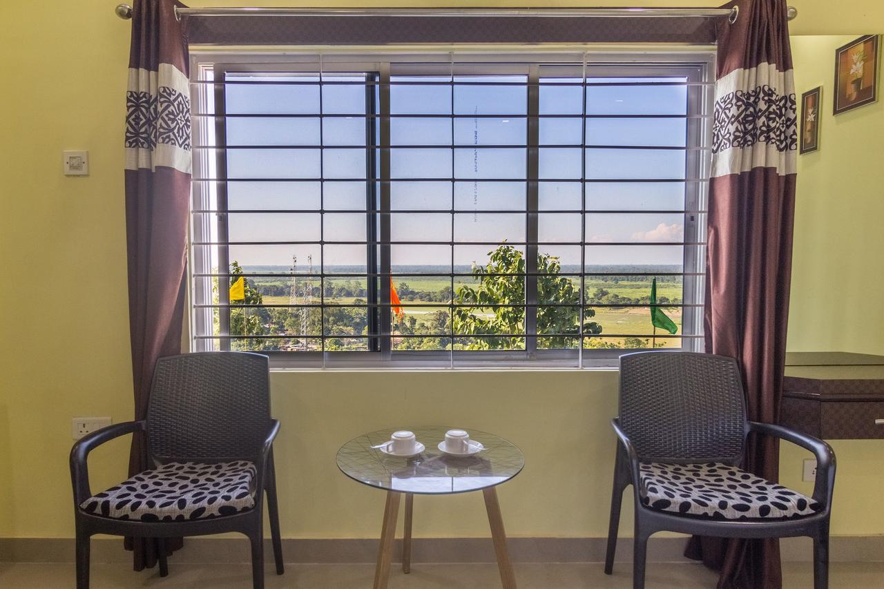 La Vue Resort Kāziranga Extérieur photo